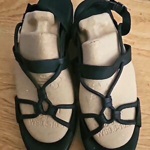 Born Black Sandals, 10-42